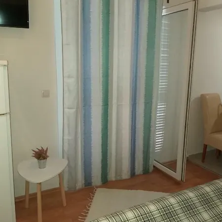 Ivana Apartment Turanj